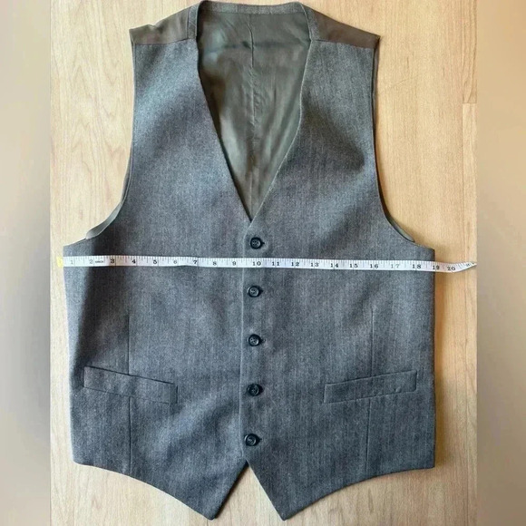 Size Medium Gray Suit Vest - Picture 3 of 4